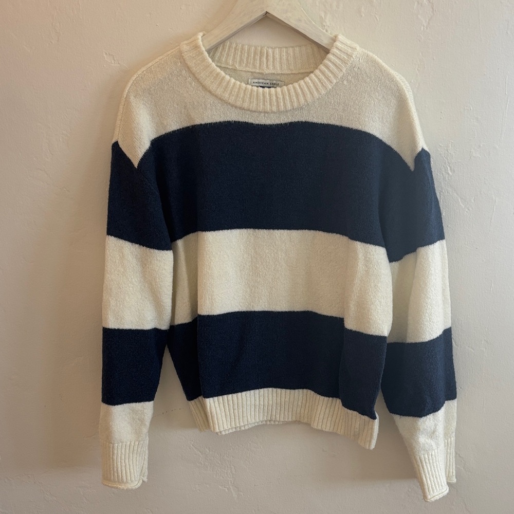American Eagle | Striped Navy and White Sweater
